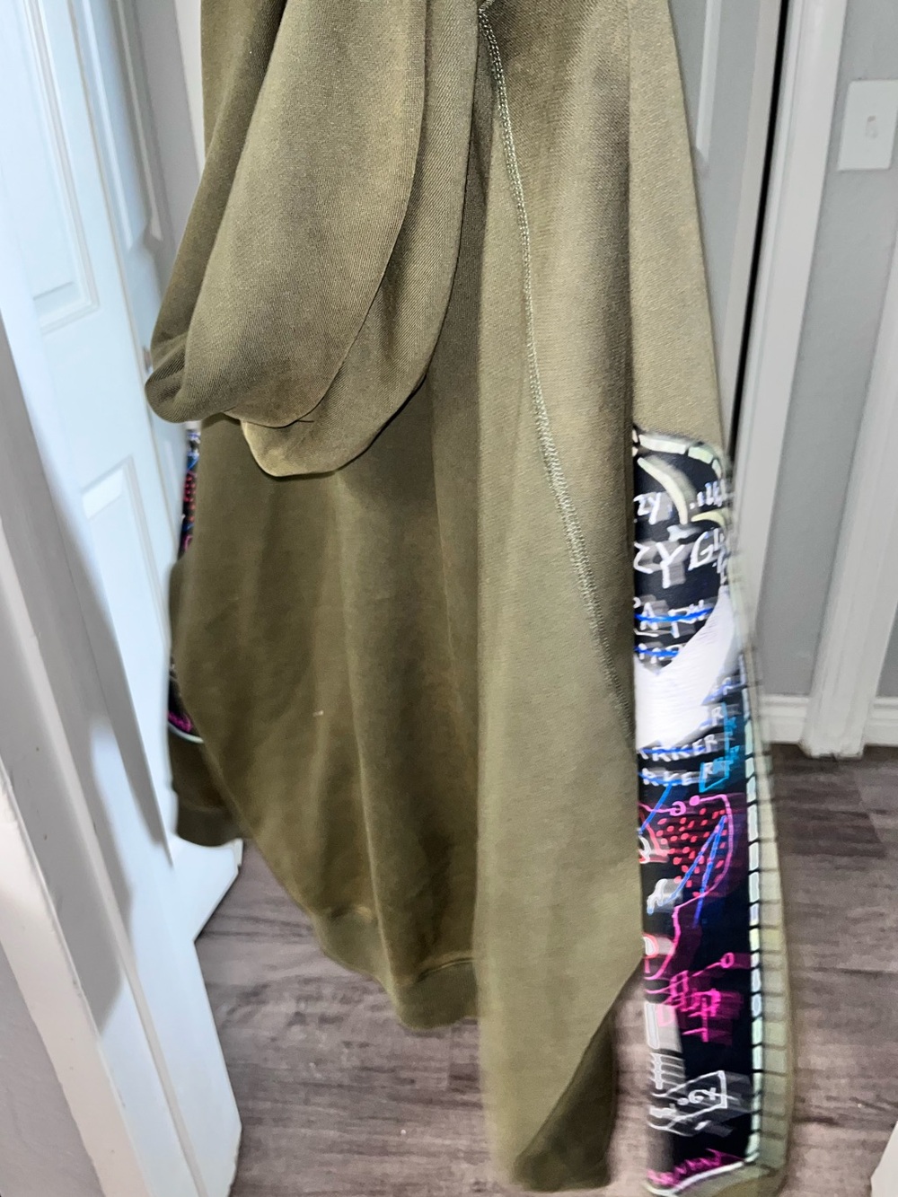 NWOT BASQUIAT x WHO DECIDES WAR French terry knit 2xl fits accurately H&M collab